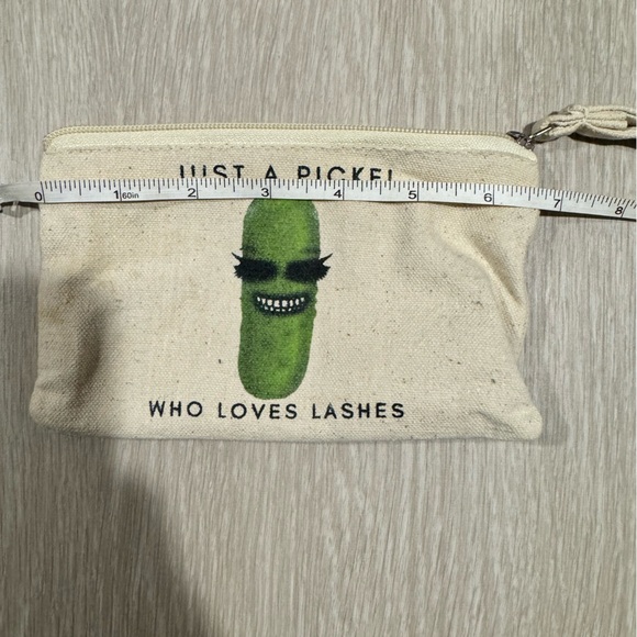 Misprint small canvas tote pickle and lashes - Picture 2 of 3